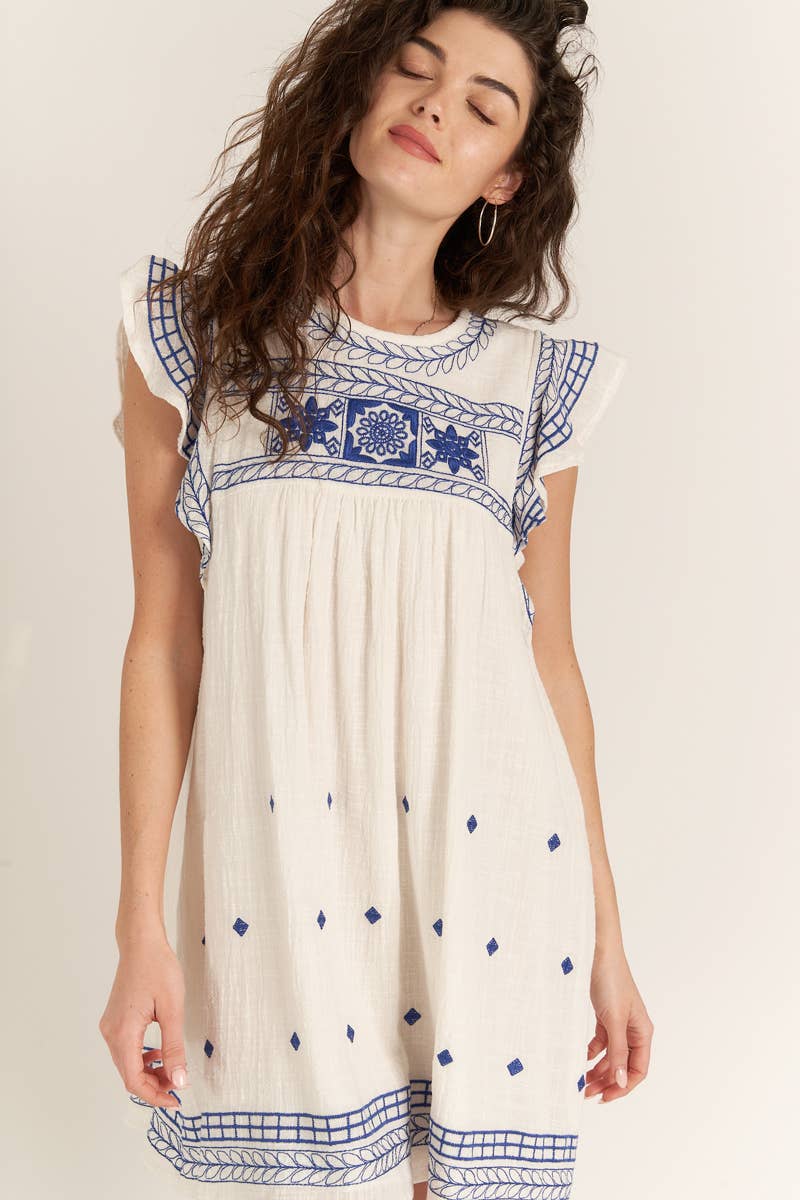 Wing Sleeve Embroidery Dress