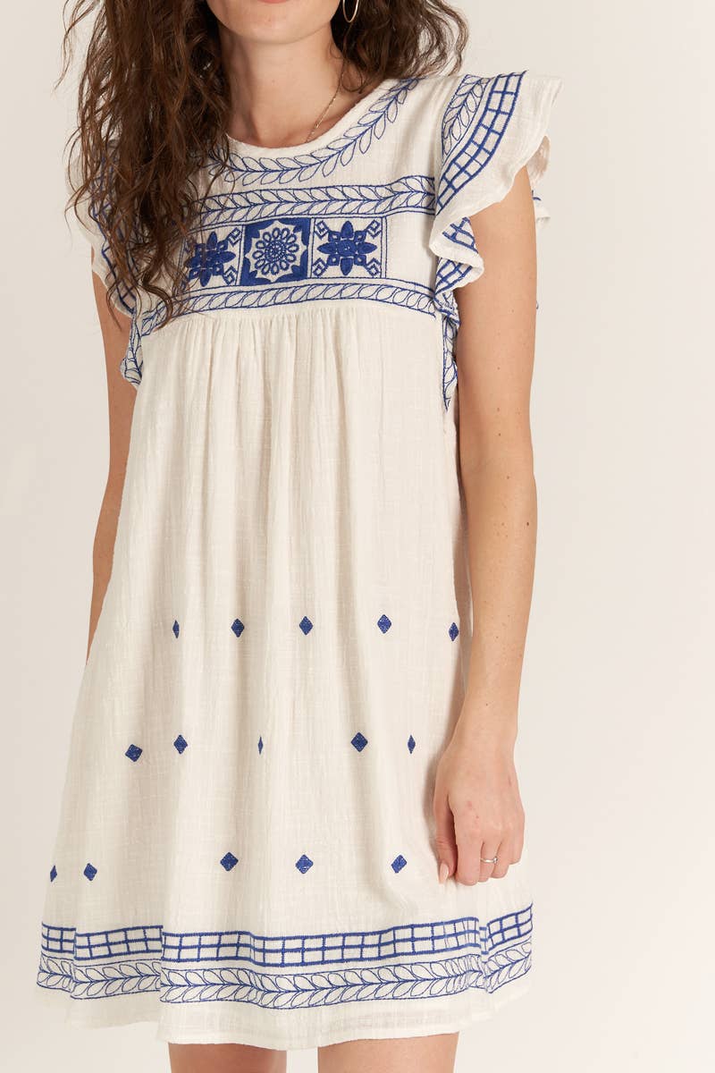 Wing Sleeve Embroidery Dress